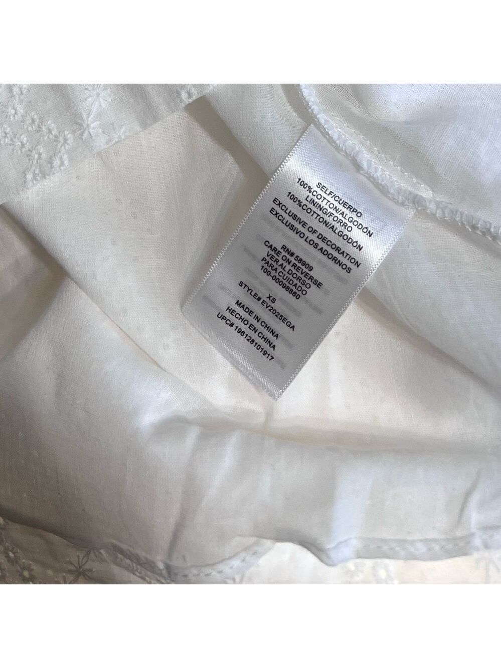 🎩🗝️ NWT $88 White Eyelet Babydoll Top by Every - Multiple - Picture 11 of 11